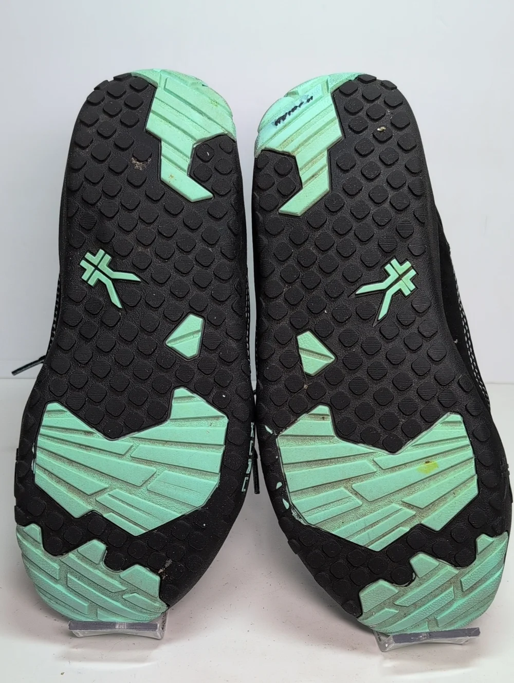 Kuru Chicane trail hiking black delirium womans sneakers size 8.5W EU 39